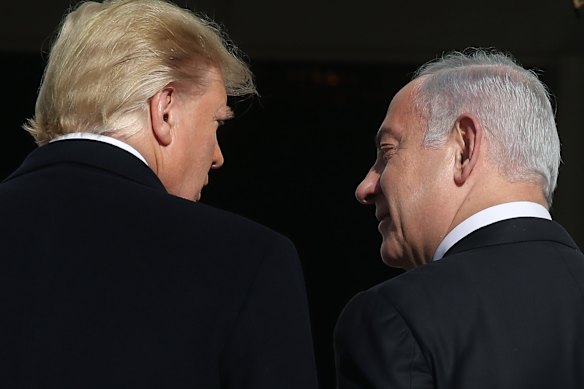 Trump welcomes Netanyahu to the White House in 2020.