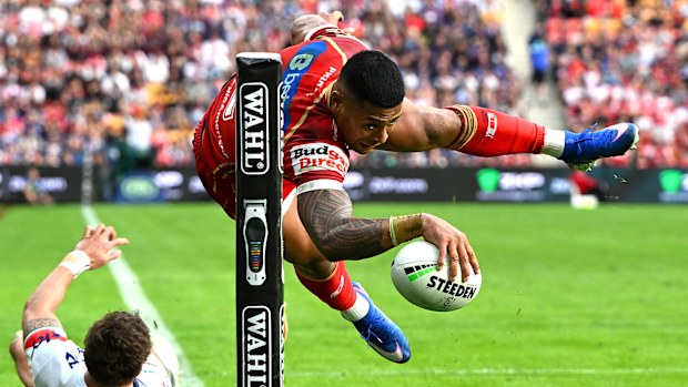 Jamayne Isaako scores for the Dolphins.
