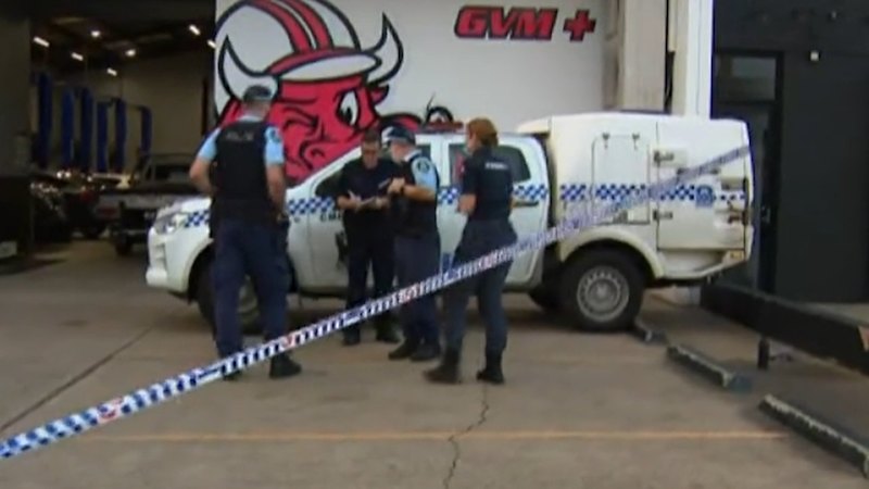 Manhunt after detainee stabs Border Force worker on way to Sydney Airport