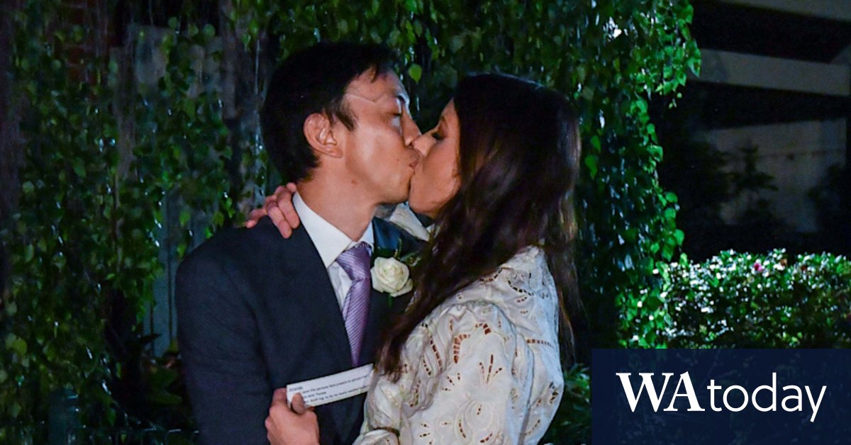 Melbourne reopens: As lockdown lifted, Amanda and Keith had 60 seconds to get married - Vimarsana News