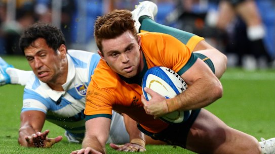 Last year’s breakout star has re-signed in Australia. 