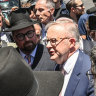 Anthony Albanese visits the Adass Israel synagogue