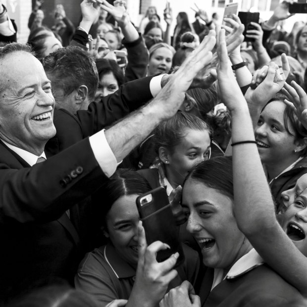 Bill Shorten meets students at St Joseph's Catholic College in Gosford.
