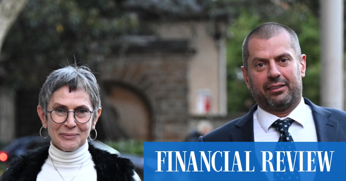 Stoke Swami ogłusza dwór, aby porzucić obronę przed Kumova