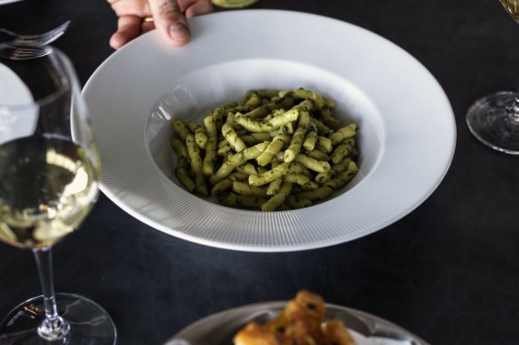 a’Mare’s trofie al pesto, prepared tableside.