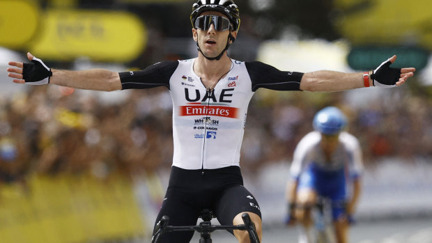 Adam Yates pips twin Simon on Tour de France stage one