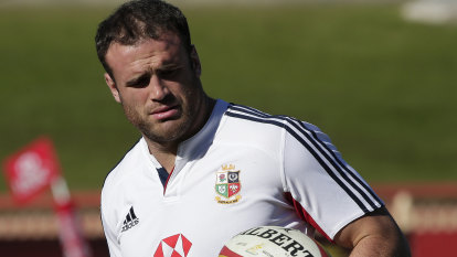Veteran Wales, Lions centre to join Waratahs