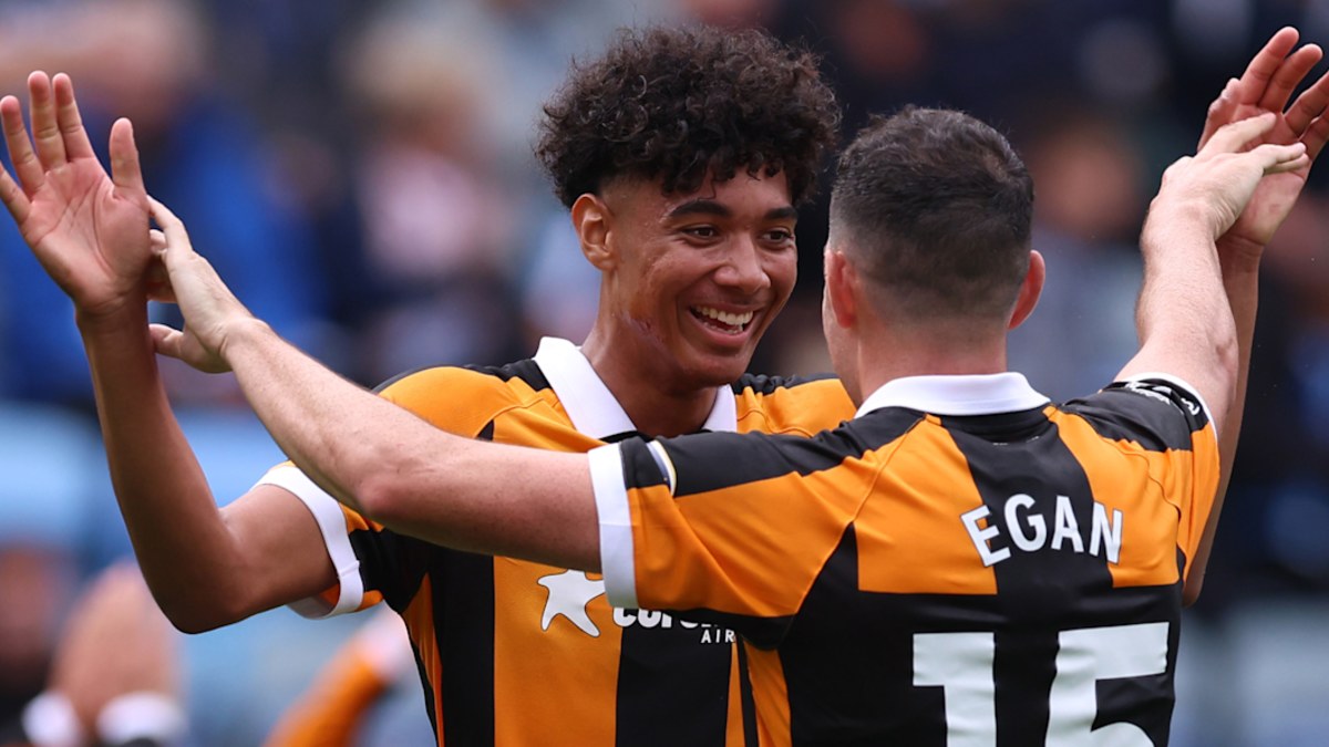 Socceroos teen in dreamland as unfancied Hull jumps into second