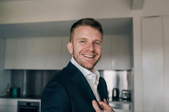 Tim Picton foi lembrado em um grande serviço religioso no Optus Stadium na sexta-feira.