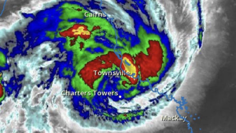 Cyclone Kirrily live updates: Huge winds, rain strikes Queensland coast