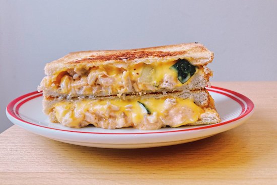Grab toasties and rolls from Applehead.