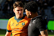 Beauden Barrett and Ardie Savea at Optus Stadium.