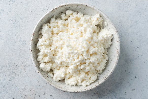 Choose ‘cultured’ cottage cheese for better gut health.