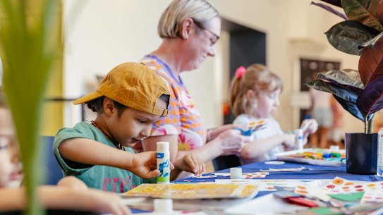 O Museu de Brisbane sempre oferece ótimas atividades artesanais para as crianças durante as férias.