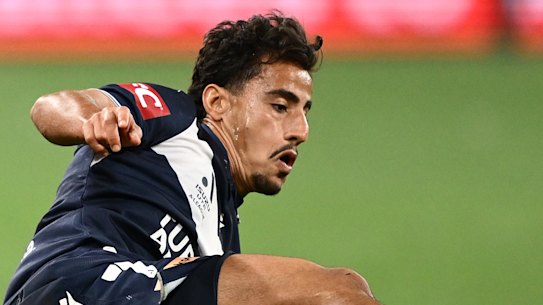 Daniel Arzani in action for Melbourne Victory last week.