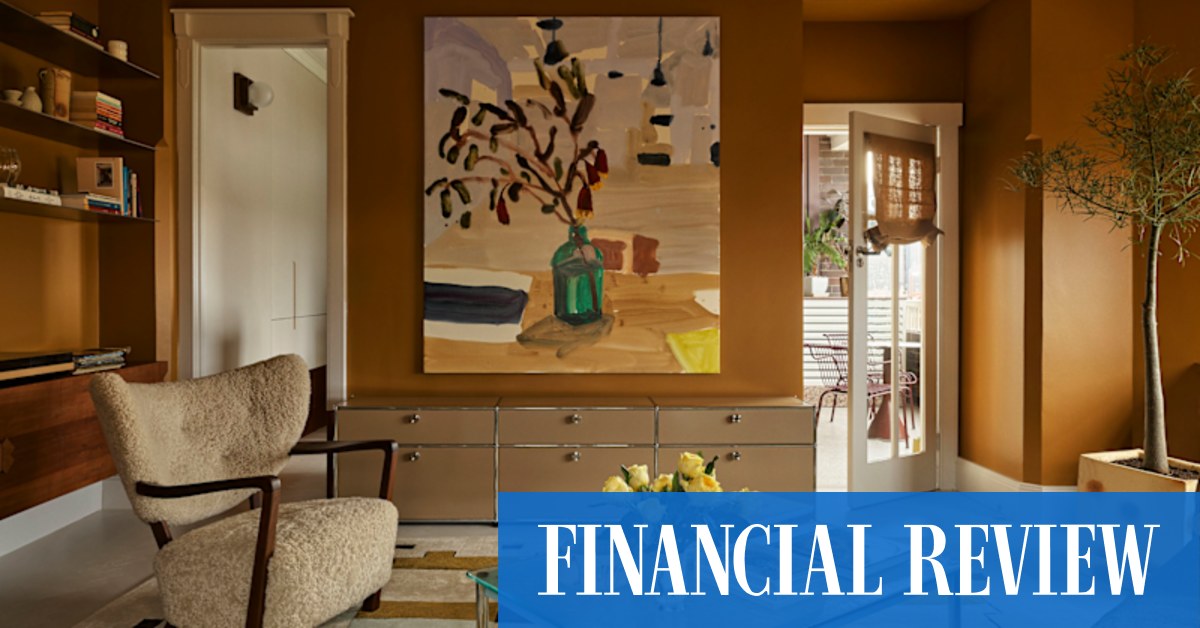afr.com - Michael Bleby - Door flaw: This apartment was too small and the clients too tall