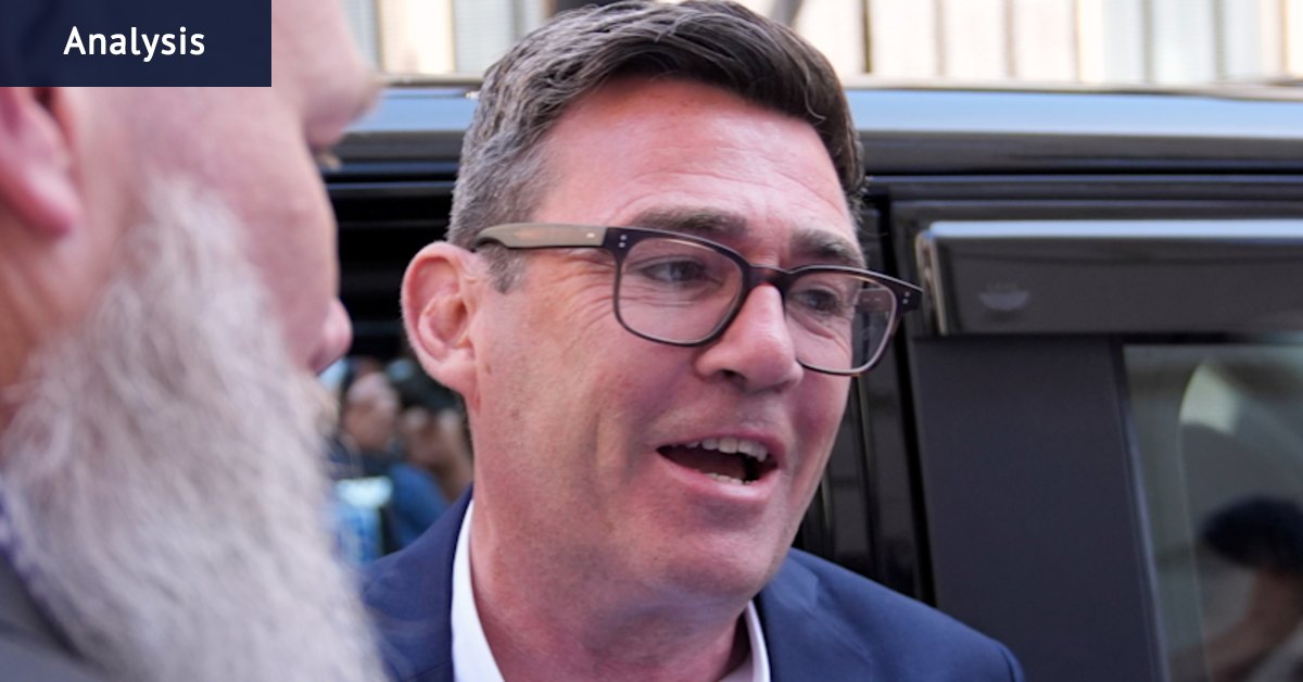 Andy Burnham empossado no Parlamento depois que Keir Starmer renunciou ao cargo de primeiro-ministro do Reino Unido