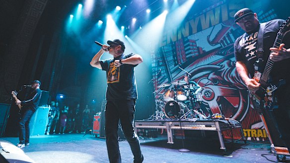 Pennywise review: Punk-rock godfathers Straight Ahead 20 year ...