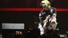Billie Eilish made her debut album in the bedroom of her brother, who produced her songs using commonly available music-processing tools when they were both teenagers. 