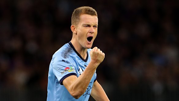 Brandon O'Neill is close to a move to Pohang Steelers.