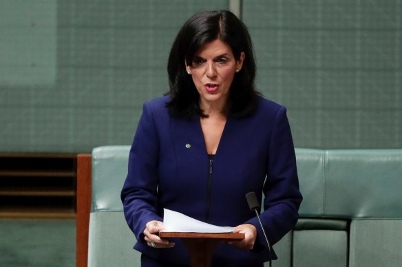 Julia Banks announcing her decision in 2018 to quit the Liberal Party and join the crossbench. 