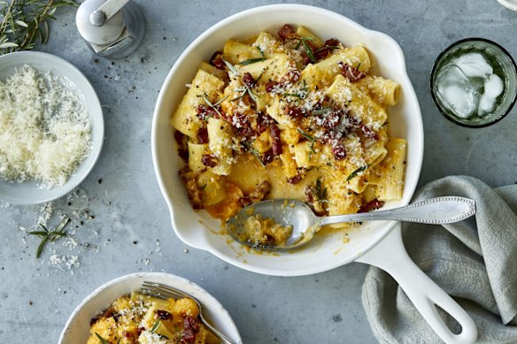 Rigatoni with pumpkin cream, rosemary and bacon.