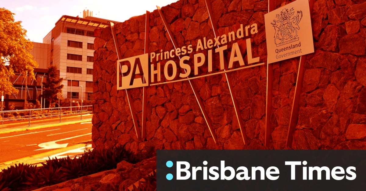 Major Brisbane hospital in lockdown after worker tests positive for COVID-19