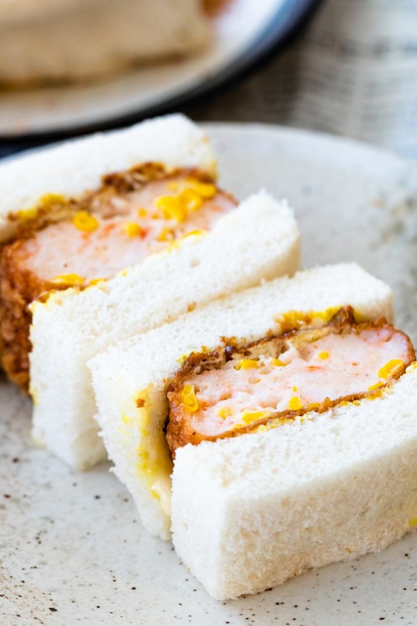 Prawn sando.