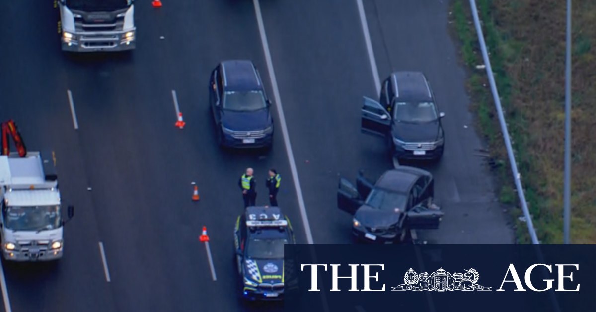 Monash Freeway Traffic: Delays Ease After Police Incident
