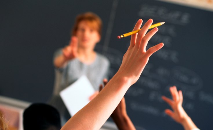 Učiteljica razmišlja o dilemi izbire naziva: gospodična, gospa ali vdova?