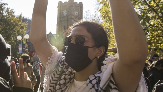 Universities under pressure from MPs to adopt antisemitism definition