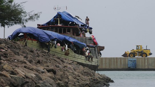 Sri Lankan asylum seekers on their boat in 2009. 