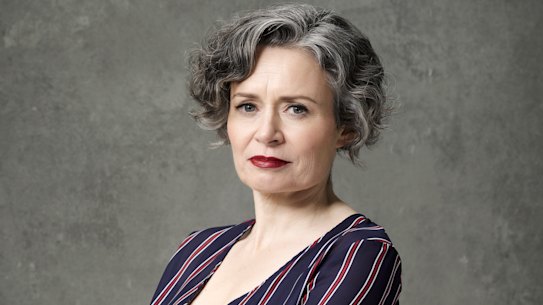 Judith Lucy went to an 
all-girls school and then majored in theatre arts at university, which was also dominated by female students. 