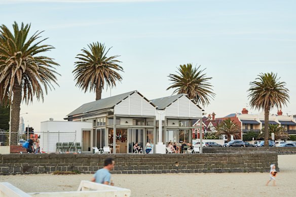 Helen Goh had a memorable fish and chips on the beach from Pipi’s Kiosk.