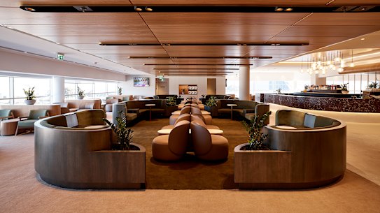 Qantas business class lounge, Adelaide