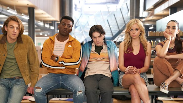 Cooper van Grootel as Nate, Chibuikem Uche as Cooper, Mark McKenna as Simon, Annalisa Cochrane as Addy, Marianly Tejada as Bronwyn in One Of Us Is Lying.