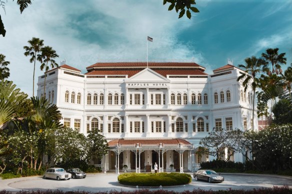 Raffles Singapore: A refuge for the wealthy, the famous and the cultured.