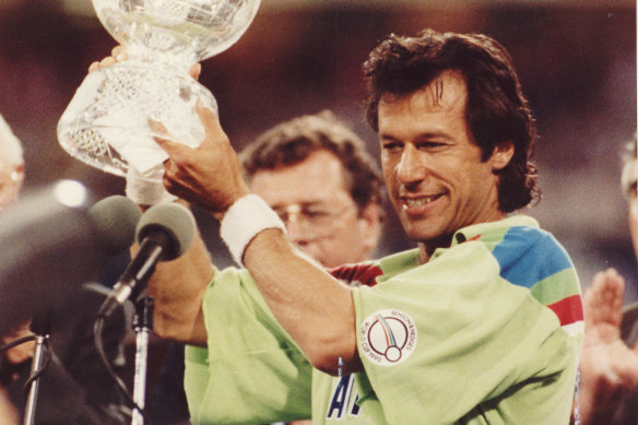 Imran Khan holds up the World Cup after Pakistan defeated England at the MCG in 1992.