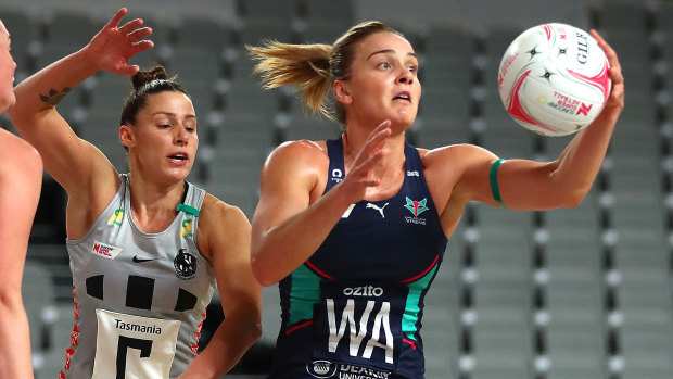 In control: Liz Watson of the Vixens in action against the Magpies at Nissan Arena in Brisbane.
