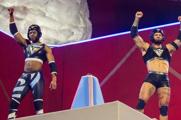 Challenges on The Gladiators include all the old favourites, like Hitting Each Other With Giant Cotton Buds, Putting Balls Into Bins, Swinging From Rings, and Running Up A Pyramid And Pushing A Button.