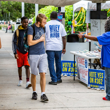 Enrol to vote: students campaign to get their classmates engaged in Miami.