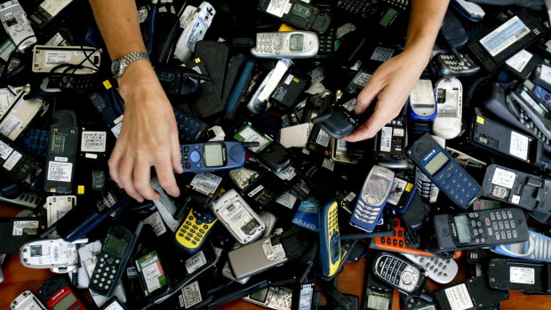Australians are being urged to recycle their old phones. 