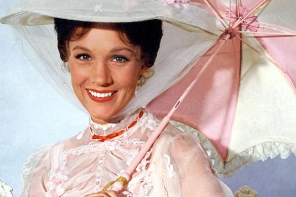 Julie Andrews in Mary Poppins (1964).