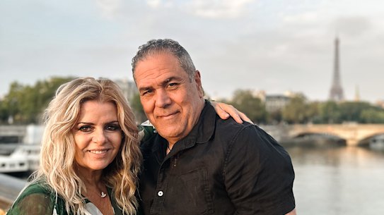 Elizabeth Sweet and Joe Mercia met later in life and discovered a shared love of travel.