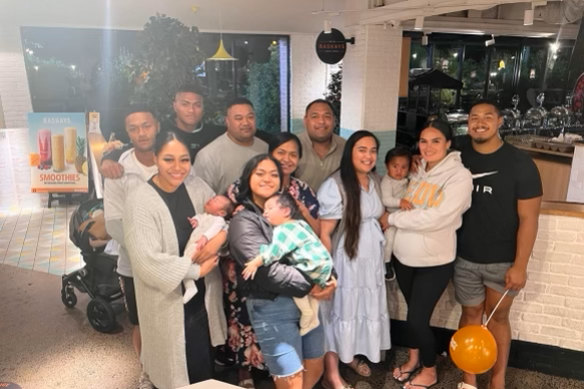 The Fainu family, with mum Lile in the centre.