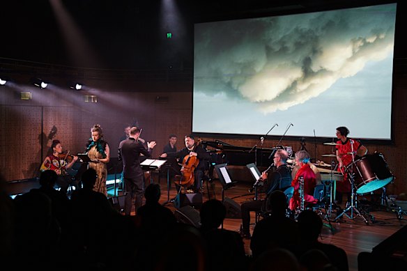 Jane Sheldon with Ensemble Offspring.