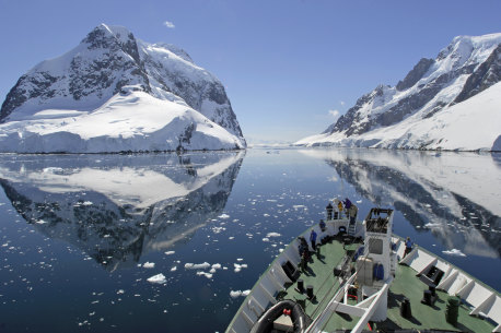 Lemaire Channel looks narrow but ships can traverse it.