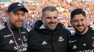 Ange Postecoglou with his Australian assistants at Yokohama F. Marinos, Peter Cklamovski (left) and Arthur Papas.