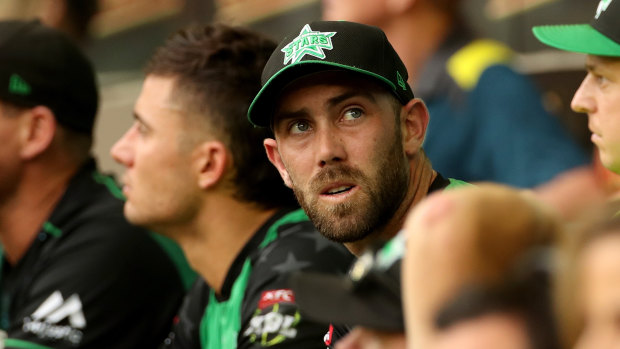 Glenn Maxwell looks to the scoreboard after his dismissal during the BBL match final.