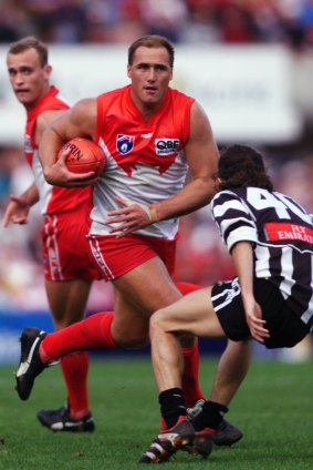 Tony Lockett kicked 9 goals to give him the all time goal kicking record.